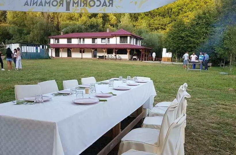 Pensiunea Turistica Valea Mierii