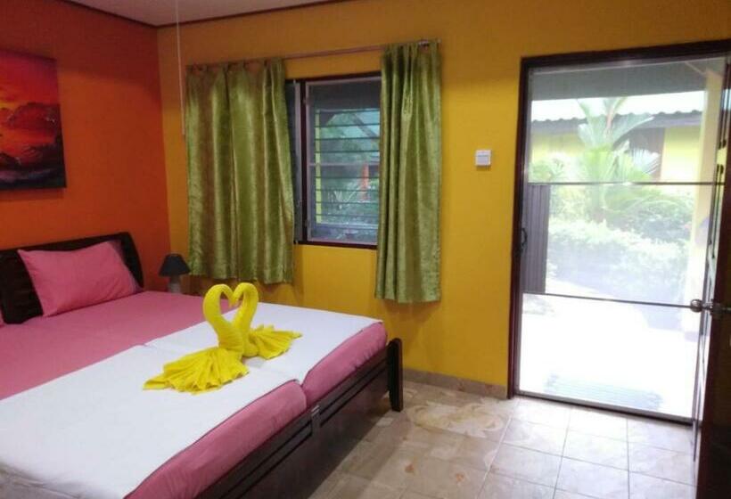 Resort Sanuk Bungalow