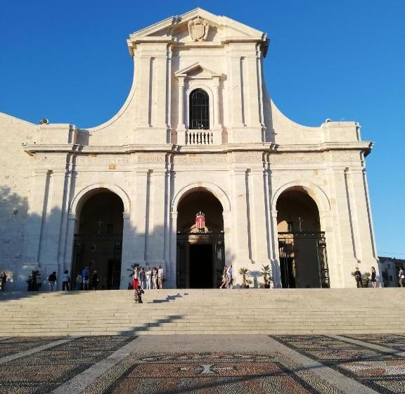 تختخواب و صبحانه Chafbius