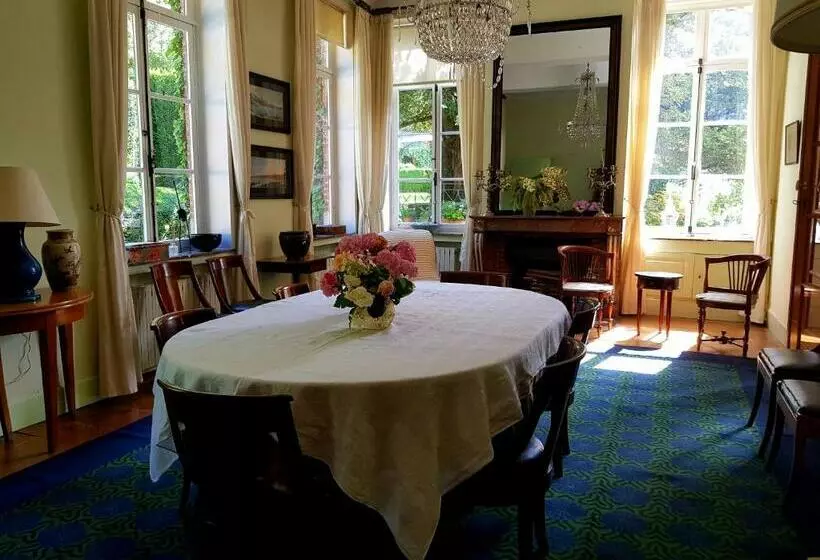 تختخواب و صبحانه Le Bocage Fleuri