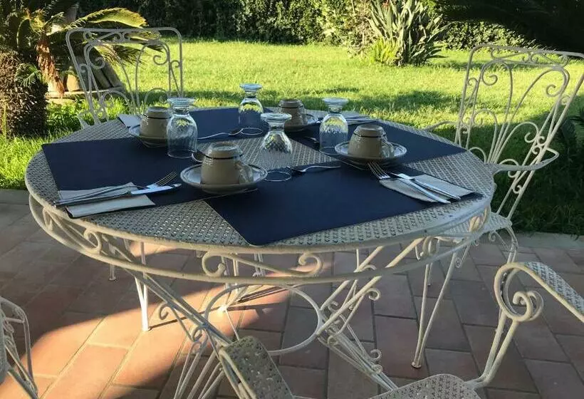 تختخواب و صبحانه Relais Le Folaghe