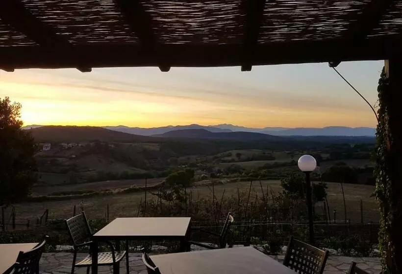 Hotelli Cerqueti Agriturismo