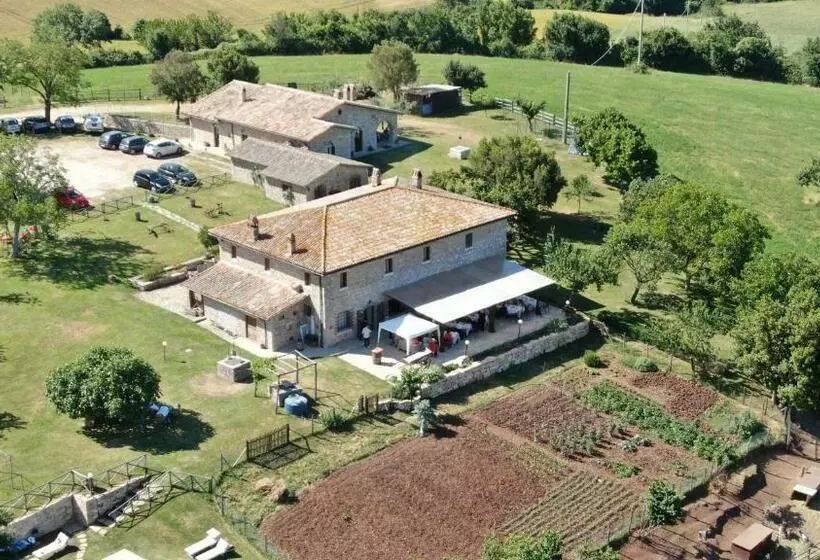 Hotelli Cerqueti Agriturismo