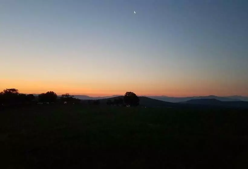 Hotelli Cerqueti Agriturismo