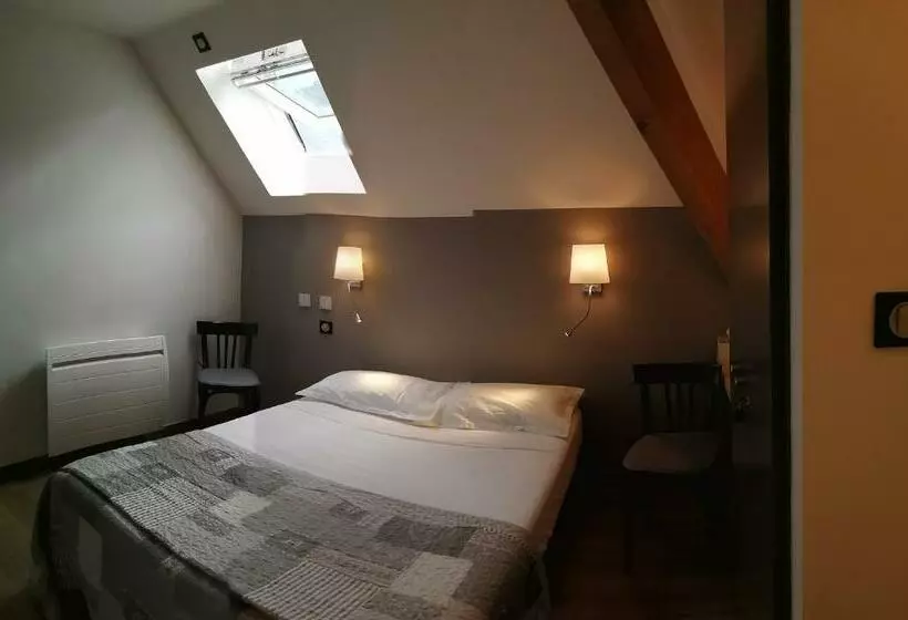 ペンション Le Grand Chatelard Hôtel Bar Restaurant