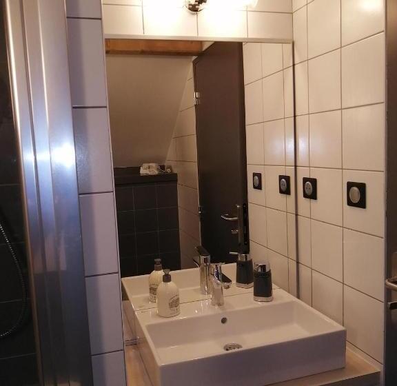 Пансион Le Grand Chatelard Hôtel Bar Restaurant