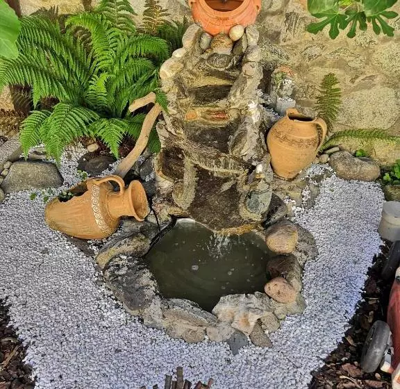 ユースホステル Casa De Vacanta La Locanda Dubova