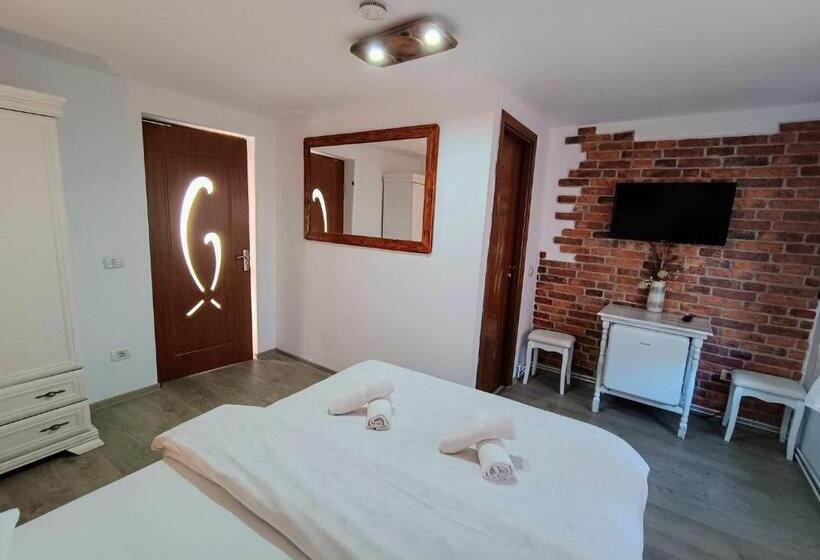 Общежитие Casa De Vacanta La Locanda Dubova