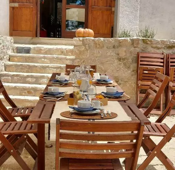 Aamiaismajoitus (B&B) Chiosi Country Club