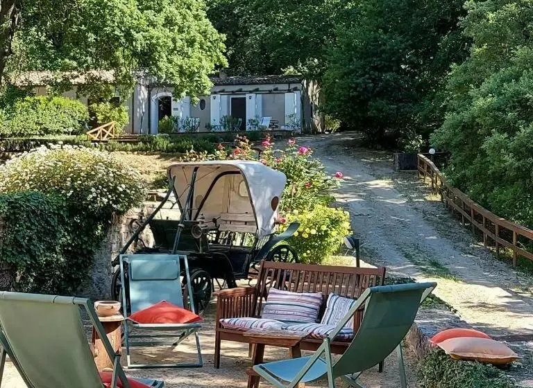 Aamiaismajoitus (B&B) Chiosi Country Club