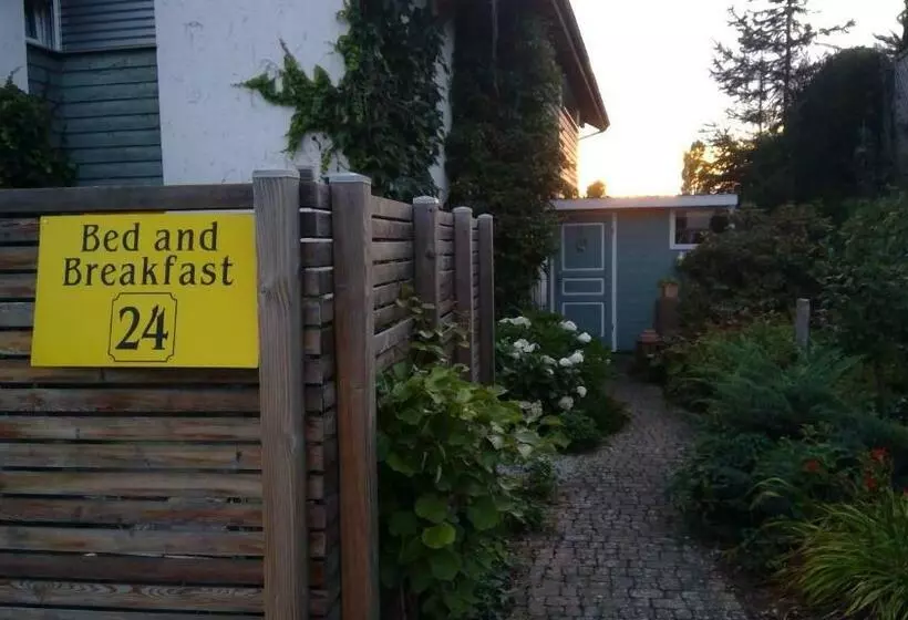 Bed And Breakfast 24