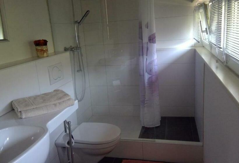 Bed And Breakfast 24