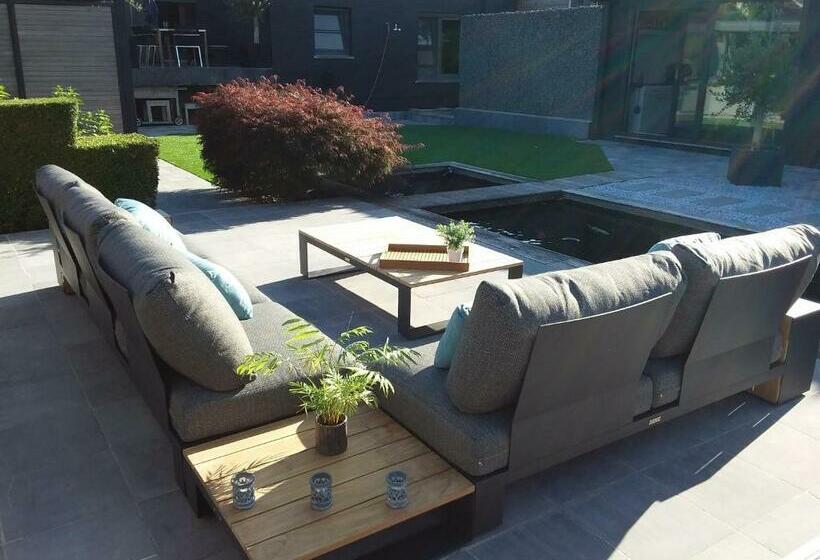 تختخواب و صبحانه Cosyhuise