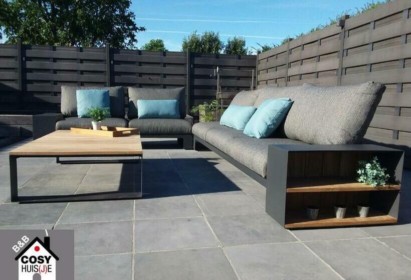 تختخواب و صبحانه Cosyhuise