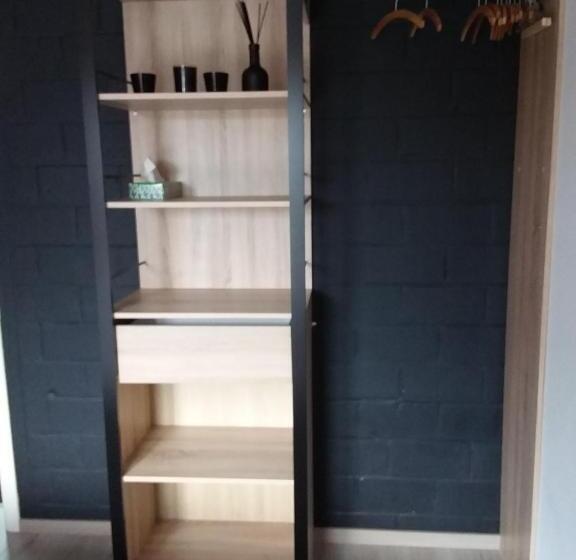 تختخواب و صبحانه Cosyhuise