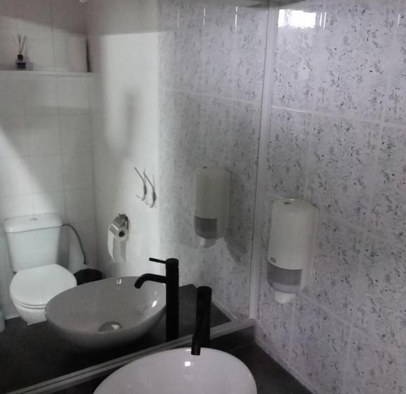 تختخواب و صبحانه Cosyhuise