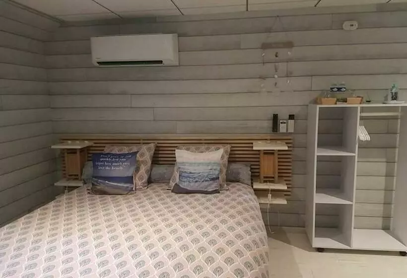 تختخواب و صبحانه Péniche Ino Lefkothea Ii Chambre D Hôtes