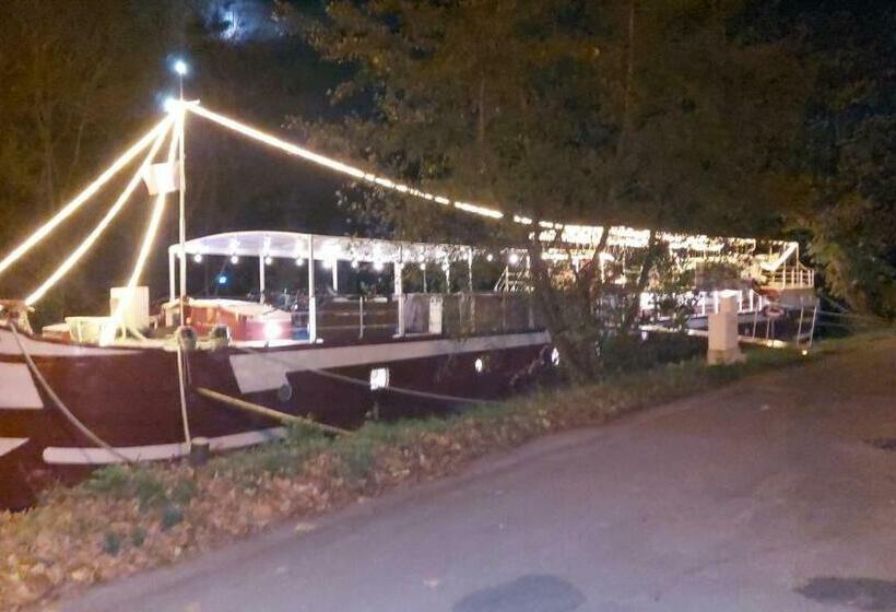 مبيت وإفطار Péniche Ino Lefkothea Ii Chambre D Hôtes