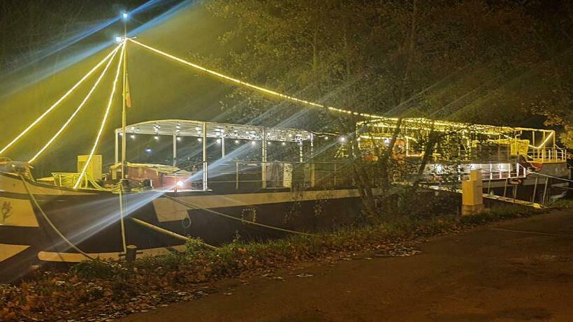 مبيت وإفطار Péniche Ino Lefkothea Ii Chambre D Hôtes