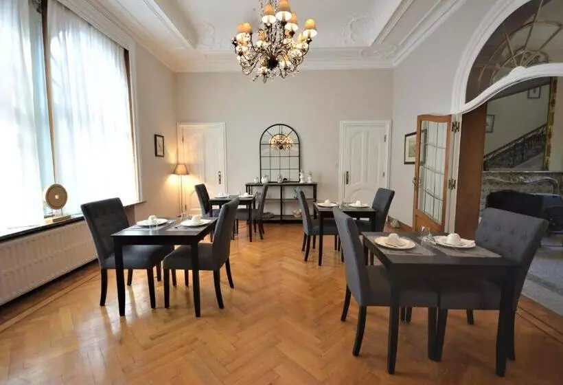 ベッドアンドブレックファースト Villa De Noailles
