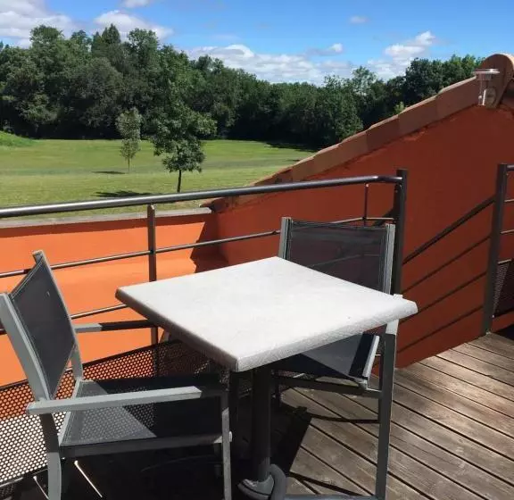 پانسیون Domaine Des Jardins De La Saône