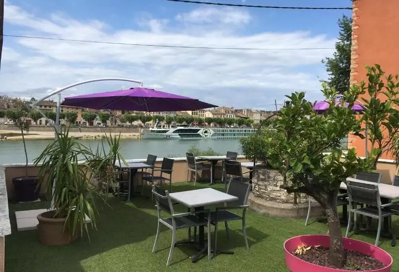 پانسیون Domaine Des Jardins De La Saône