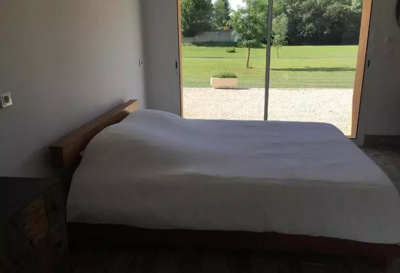 پانسیون Domaine Des Jardins De La Saône