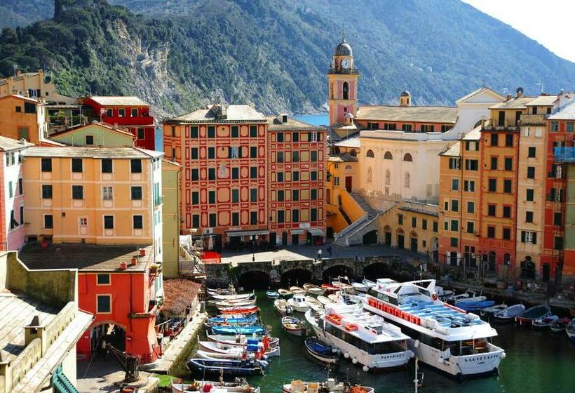 ペンション La Mansarda Sul Porto