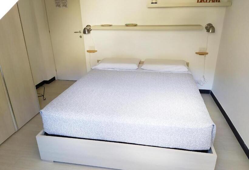 ペンション La Mansarda Sul Porto