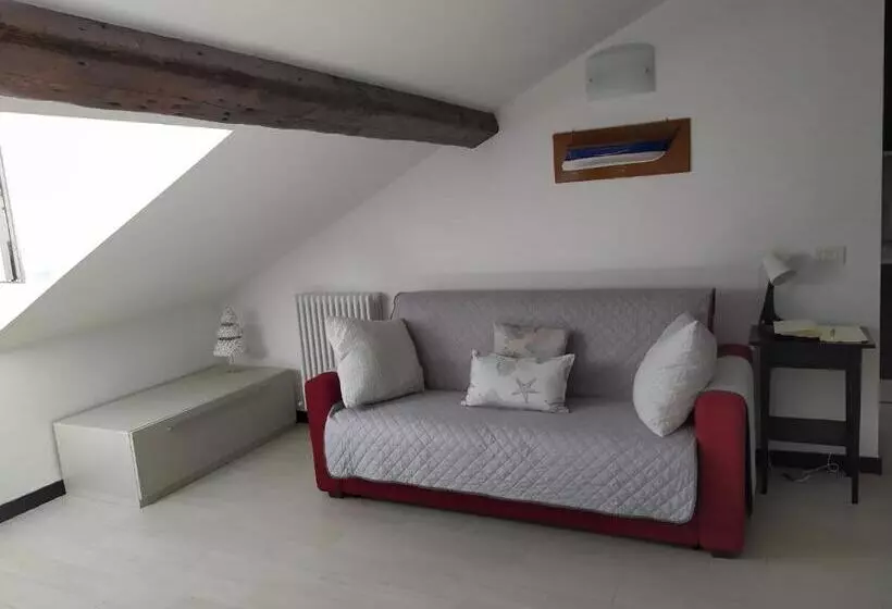 پانسیون La Mansarda Sul Porto