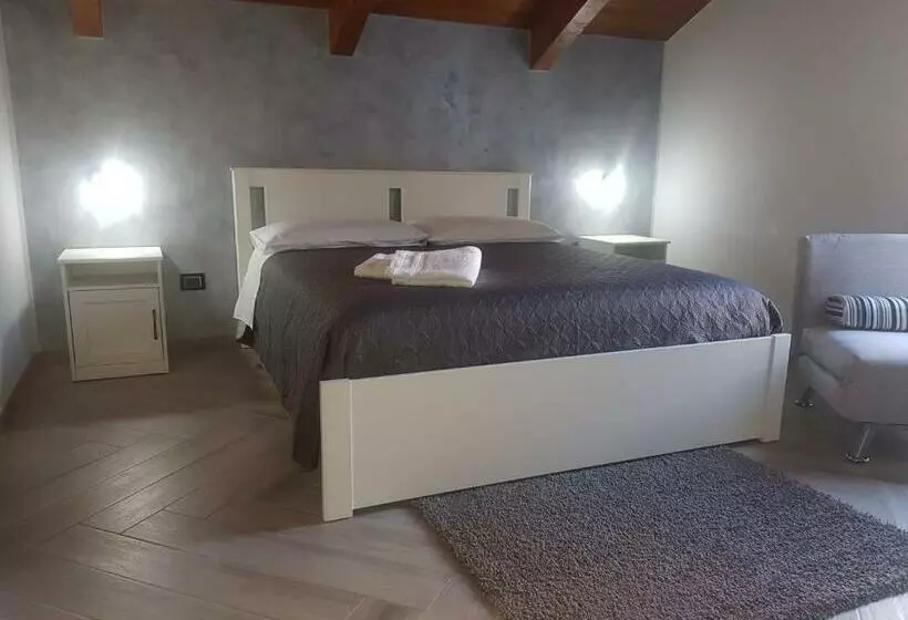 پانسیون The Attic