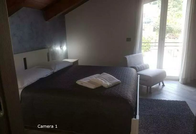 پانسیون The Attic