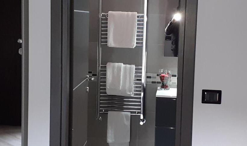 פנסיון The Attic