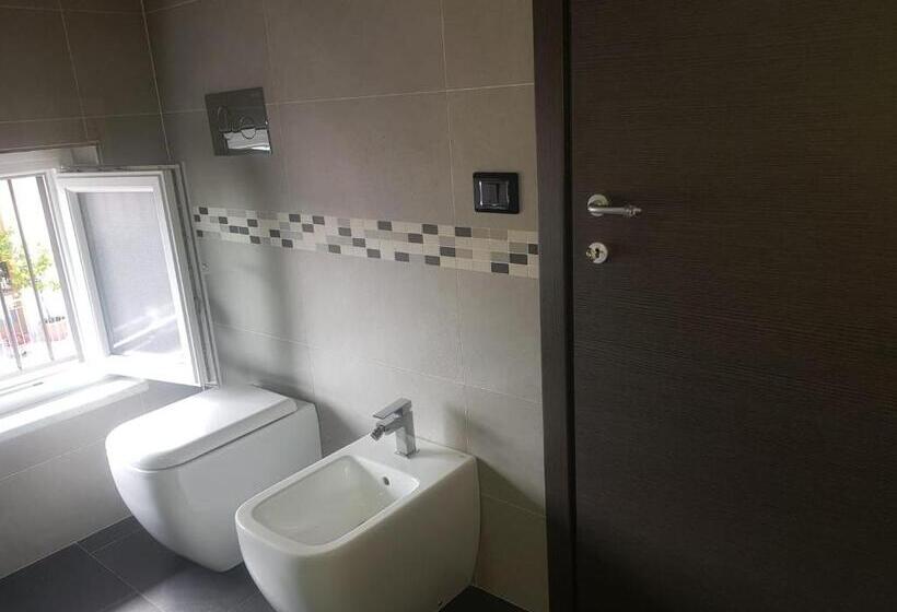 פנסיון The Attic