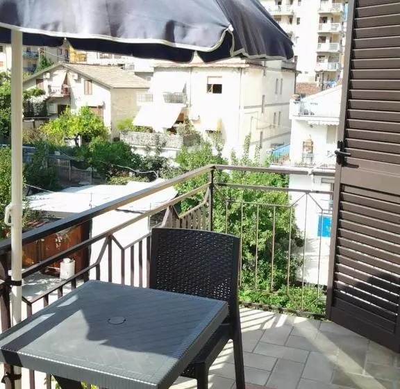 پانسیون The Attic