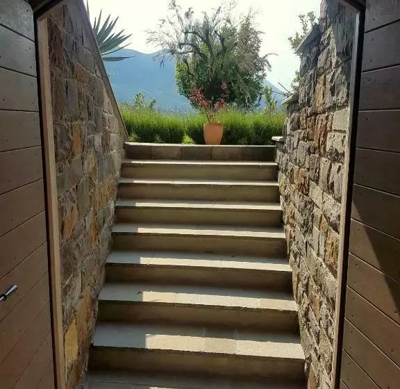 پانسیون Wine Cellar Room