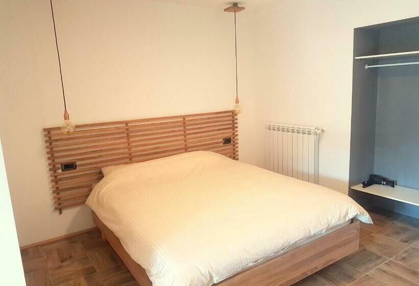 پانسیون Wine Cellar Room