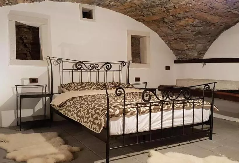 پانسیون Wine Cellar Room