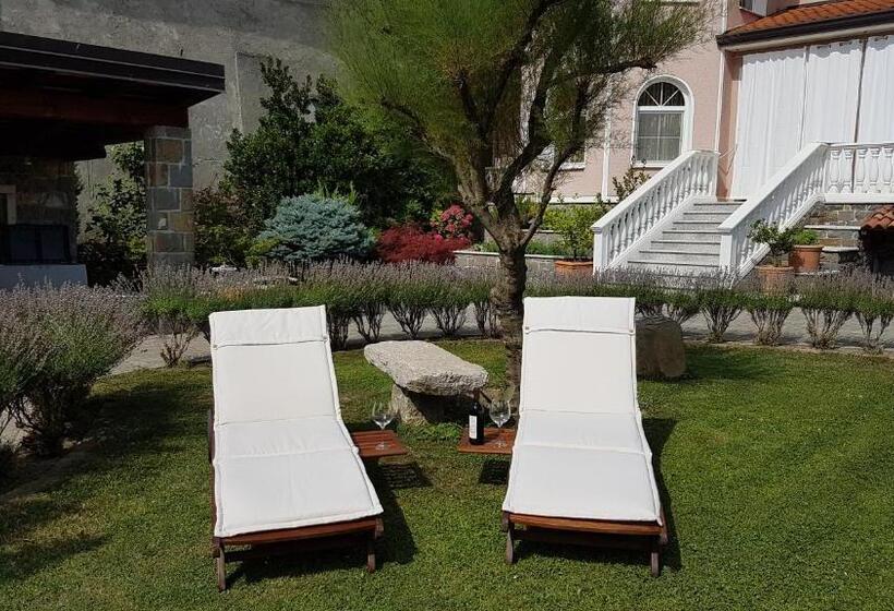 پانسیون Wine Cellar Room