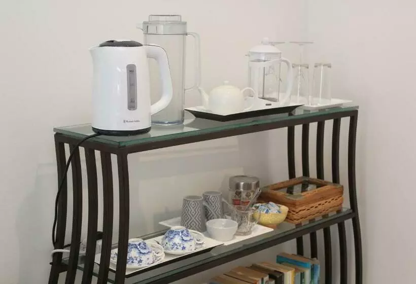 Beach Break B&b   Deluxe Suites
