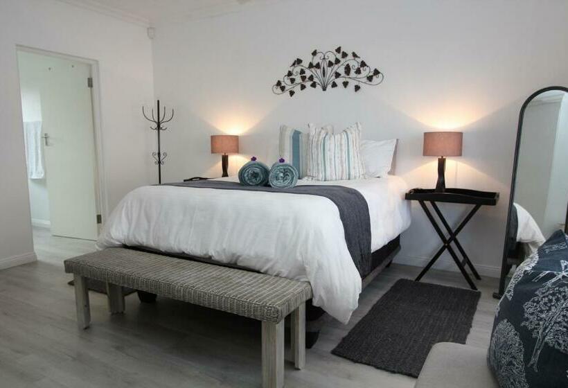 Beach Break B&b Deluxe Suites