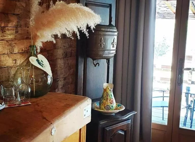 Aamiaismajoitus (B&B) Chambre D Hôtes Le Petit Ranch