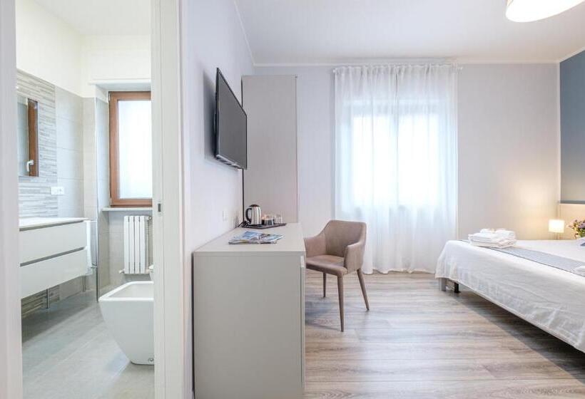 住宿加早餐  Home52