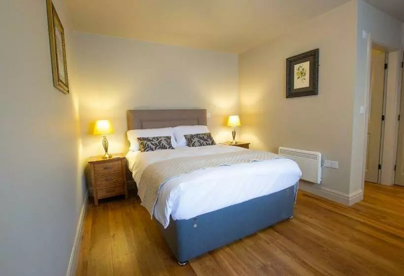 Hotelli The Cherry Tree Rochford