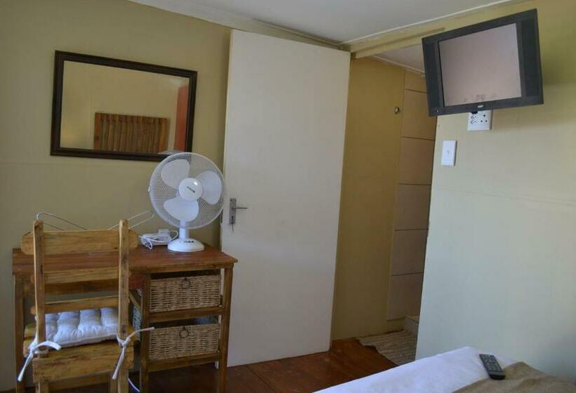 Pension Leago Guesthouse