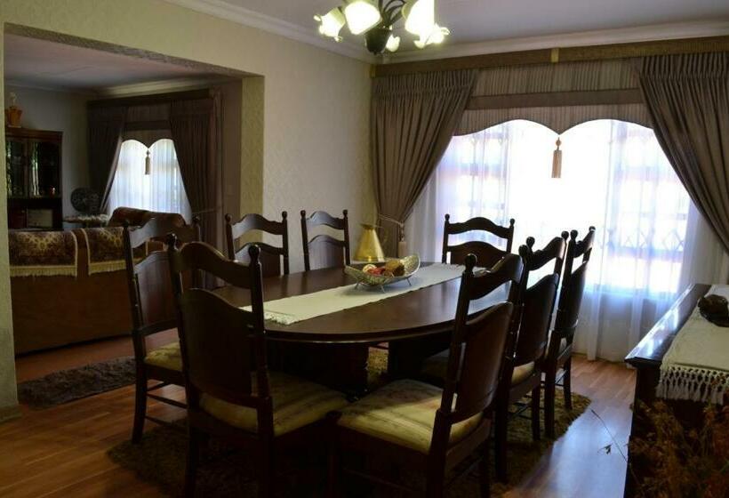 Pension Leago Guesthouse