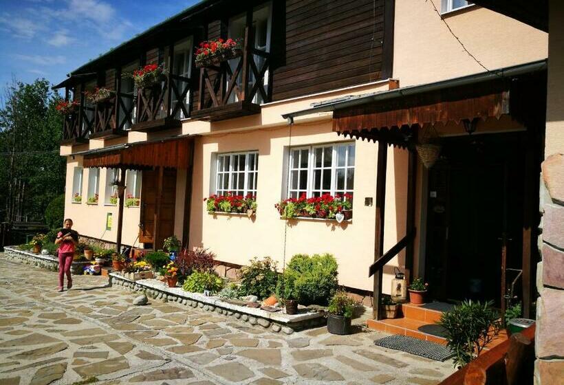 ペンション Penzión Monty Ranch Vysoké Tatry štôla