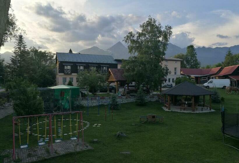 ペンション Penzión Monty Ranch Vysoké Tatry štôla