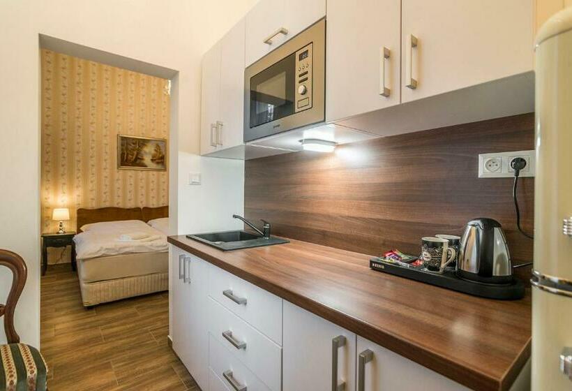 ペンション Contactless Check In Retro Apartments Bosak