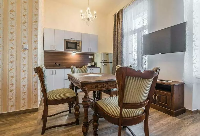 ペンション Contactless Check In Retro Apartments Bosak